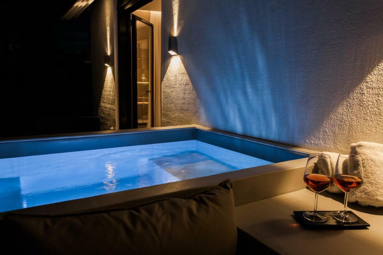*** Boutique Syntagma apartment w/ plunge pool *** Athènes Extérieur photo